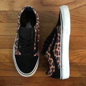 Vans - Cheetah Old Skool - women’s 9 men’s 7.5
